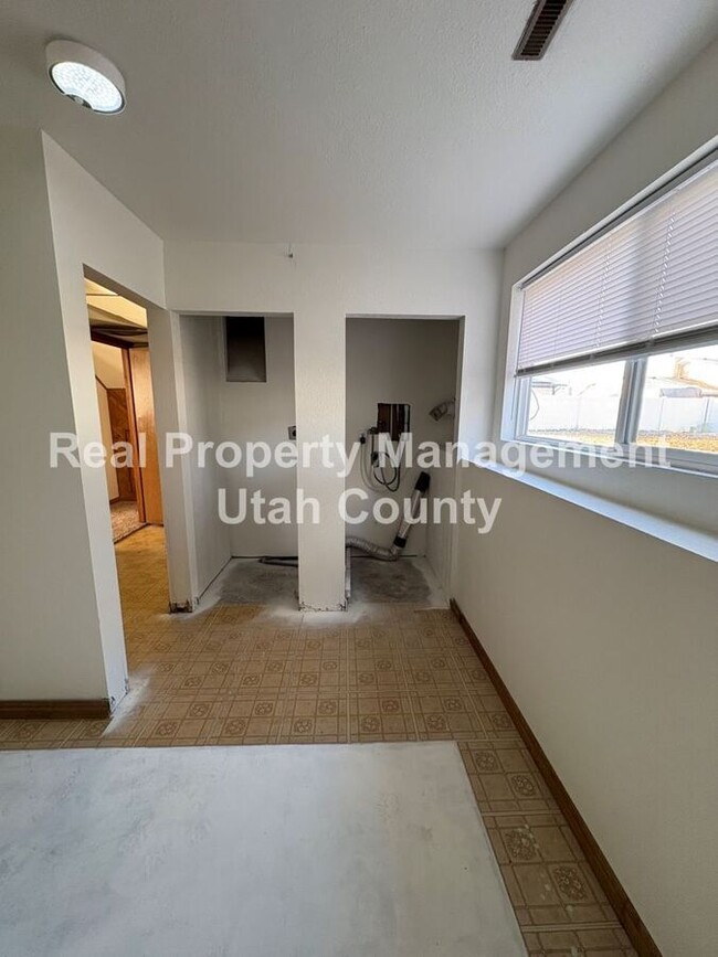 Building Photo - Half off first months rent! New Lower Price!!