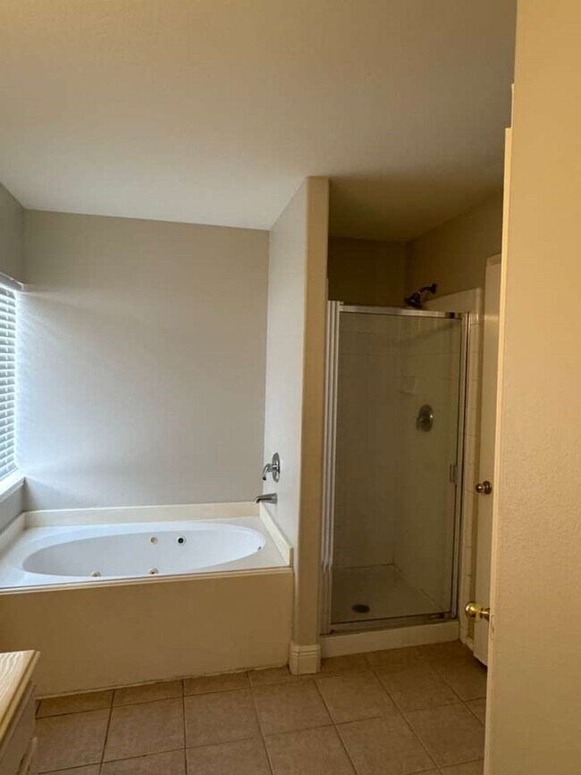 Building Photo - 18203 Winding Timbers Ln