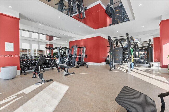 Building Photo - 11 NE 6th St