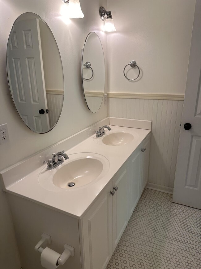 Building Photo - 3201 Sorrel Bluff