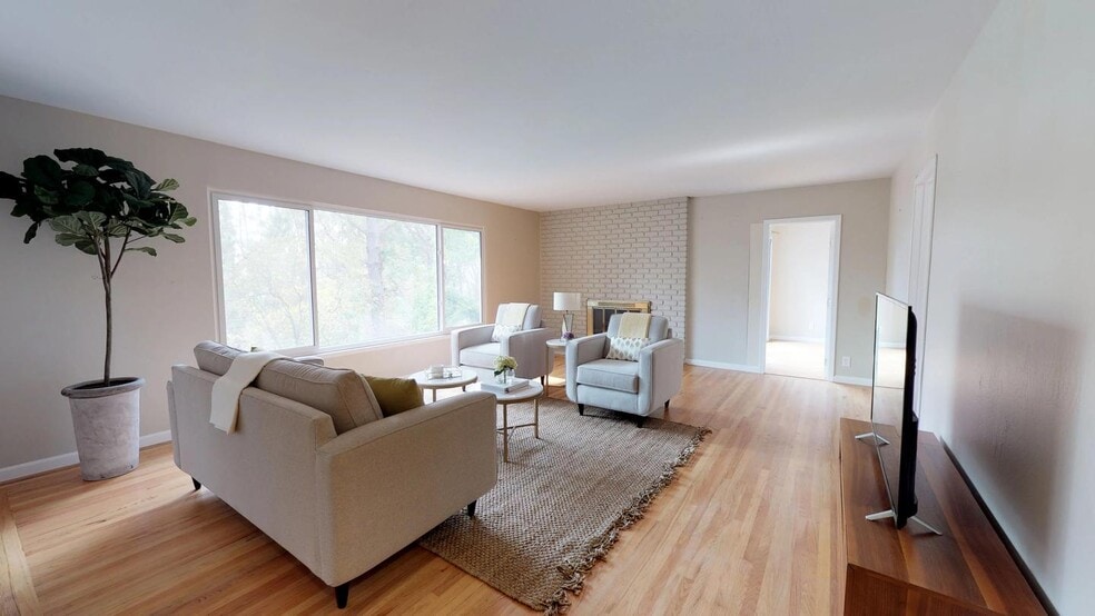 Building Photo - 1432 Bel Aire Rd