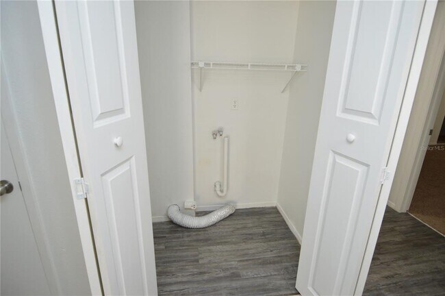 Building Photo - 5004 Castile Pl