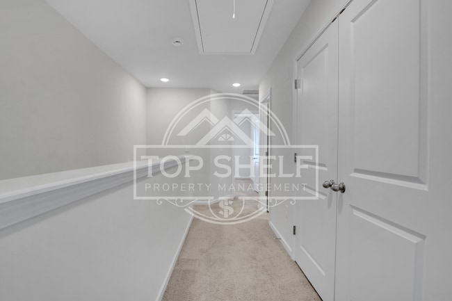 Building Photo - 102 Jaxton St