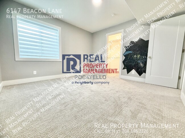 Building Photo - 6147 Beacon Ln