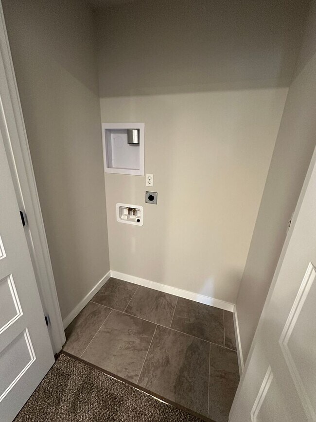 Building Photo - 1818 chipman St SE