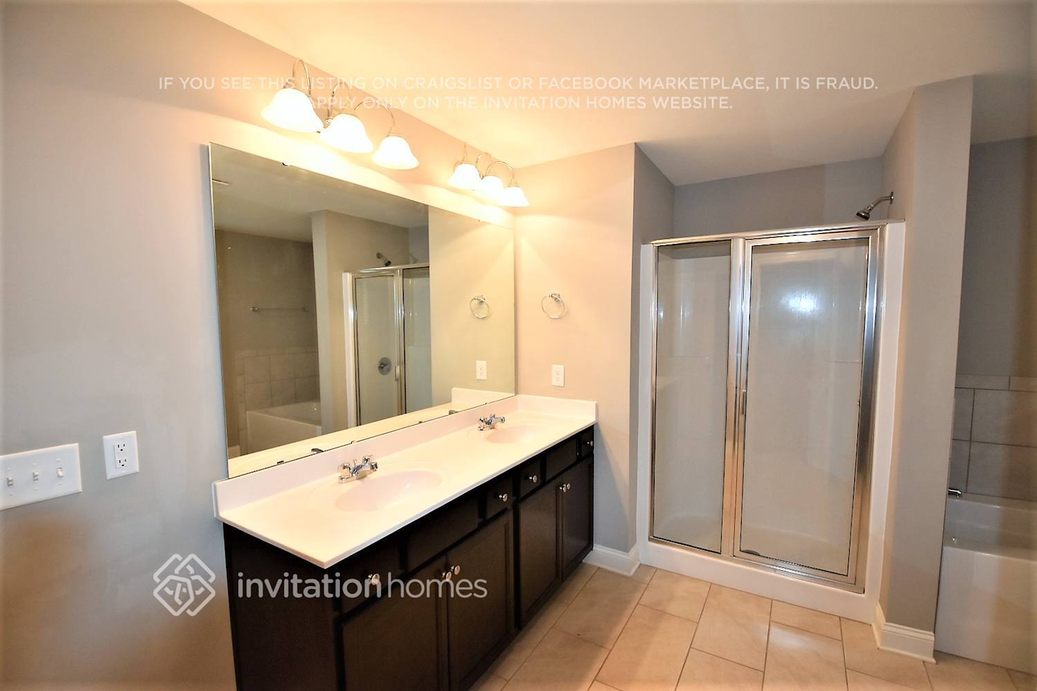 Building Photo - 5377 Roberta Crossing Dr