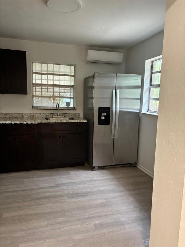 Building Photo - 1815 NW 53rd St