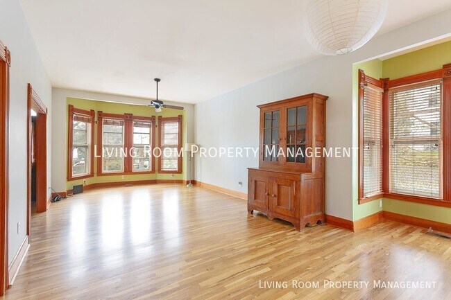 Building Photo - Historic 1886 home in Mt. Tabor with Outdo...