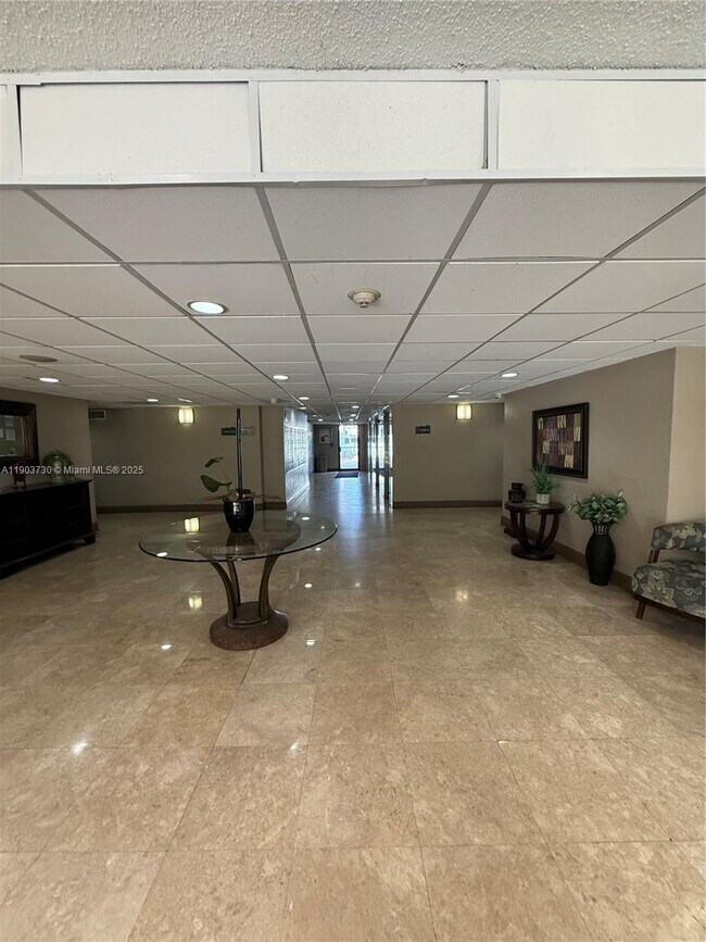 Building Photo - 1805 Sans Souci Blvd