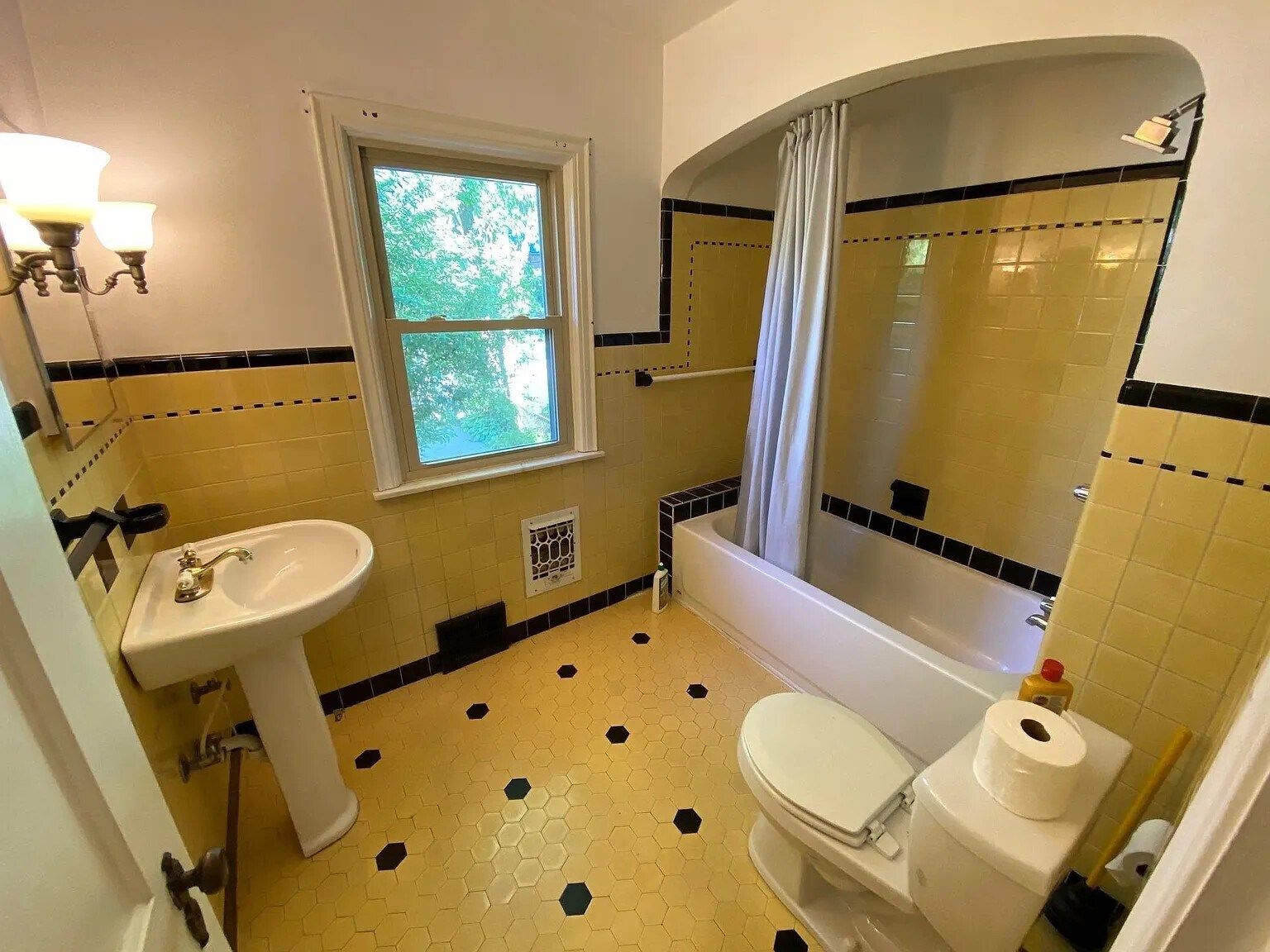 Bathroom (is updated-new photo coming!) - 2475 Channing Rd