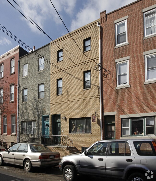 Building Photo - 808 S 10th St