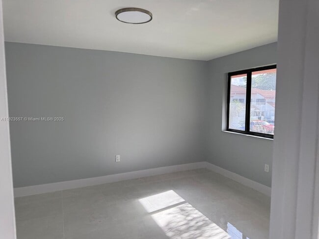 Primary Photo - 9700 SW 138th Ave