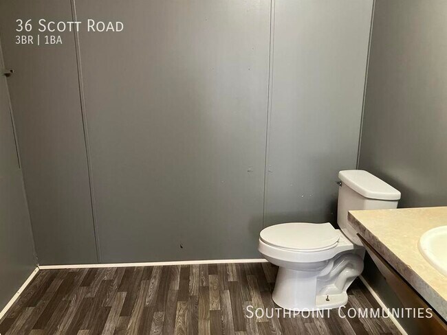 Building Photo - 36 Scott Rd