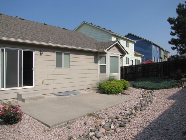 Building Photo - Beautiful 3 Bedroom Rancher in Stetson Hills