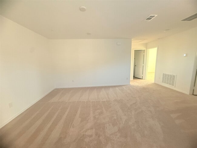 Building Photo - 24645 Cascade Haven Rd