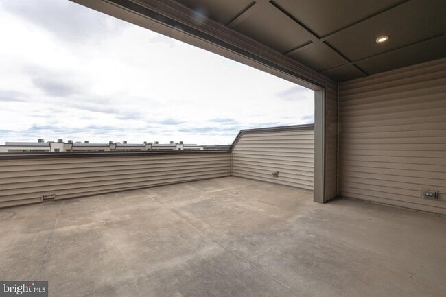 Building Photo - 22170 Penelope Heights Terrace