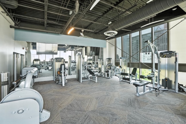 Building Photo - 648 W Wayman St