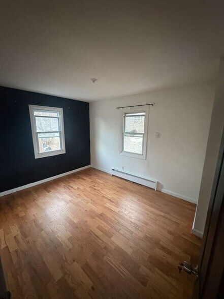 Building Photo - 4 Sunrise Trail