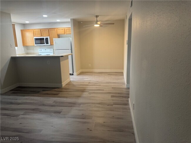 Building Photo - 2966 Juniper Hills Blvd