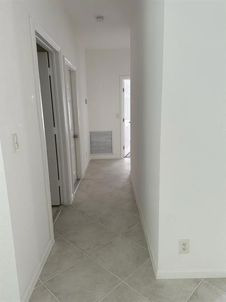 Building Photo - 5845 Eagle Cay Cir