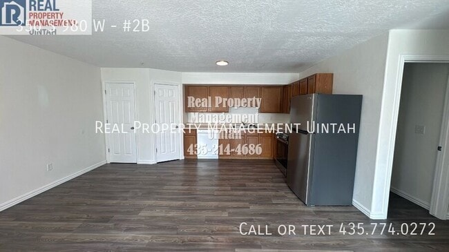 Building Photo - 980 350 S
