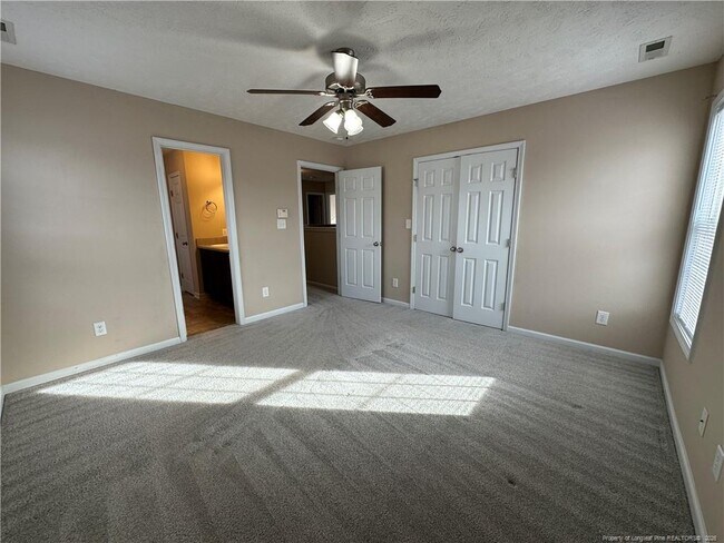 Building Photo - 2120 St Nicholas Dr