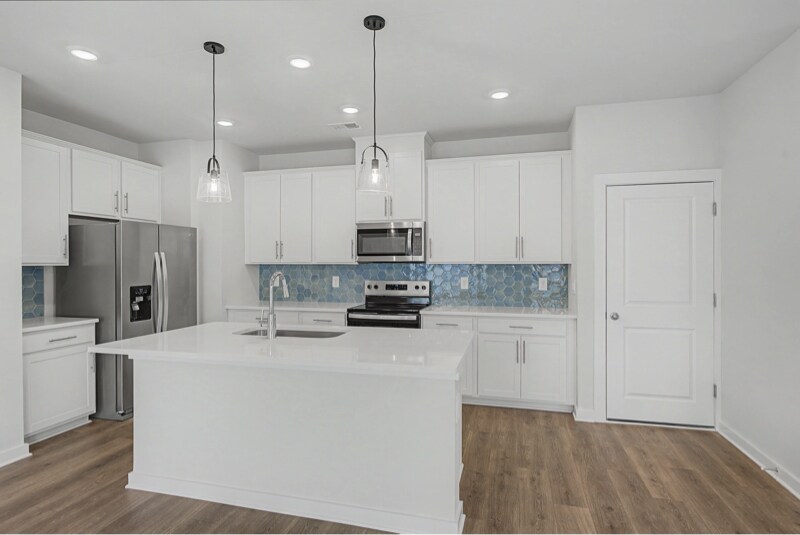 Building Photo - 4117 Walnut Rdg Dr