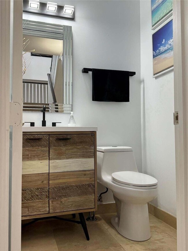 Building Photo - 2001 Coral Heights Blvd