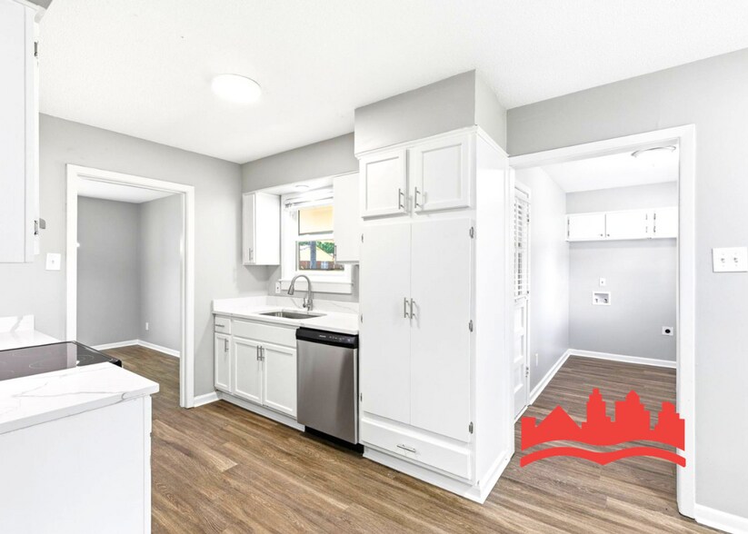Building Photo - 3281 Foxgate Dr