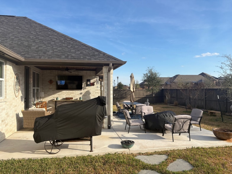 Building Photo - 5038 Greenstone Way