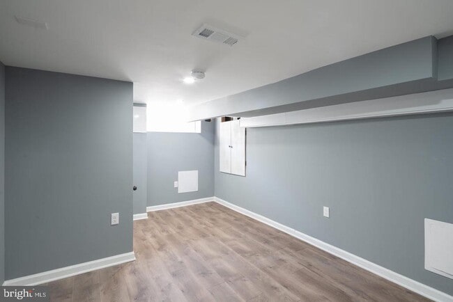 Building Photo - 3060 Salmon St