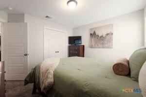 Building Photo - 437 Appalachian Trl