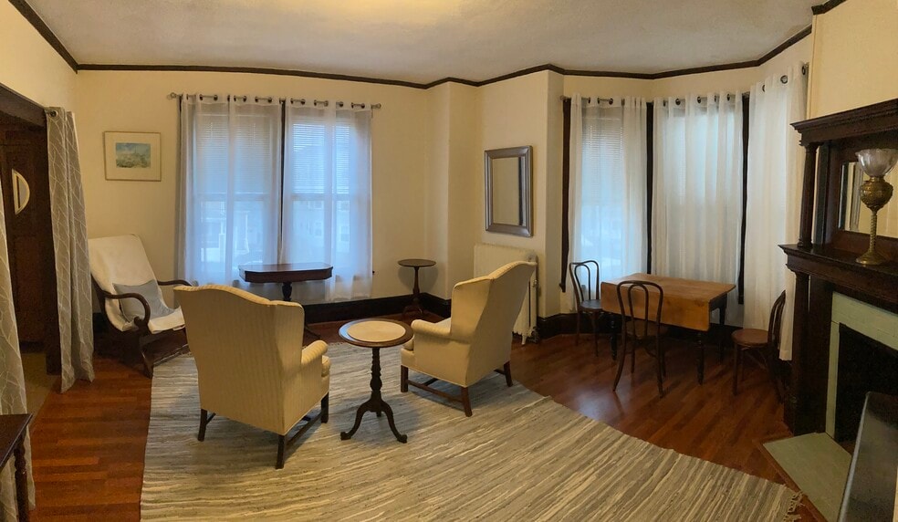 Primary Photo - 110 Grovers Ave