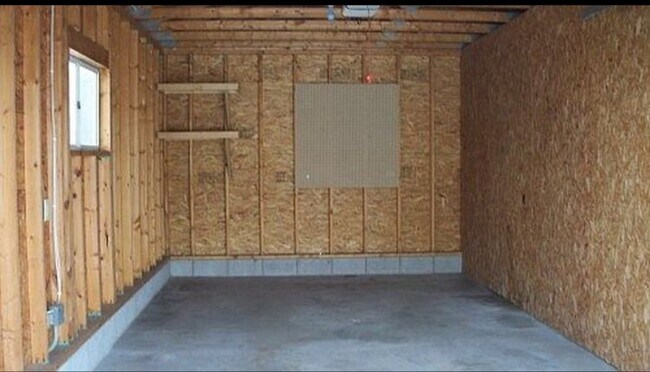 Building Photo - 1185 Fond du Lac Ave