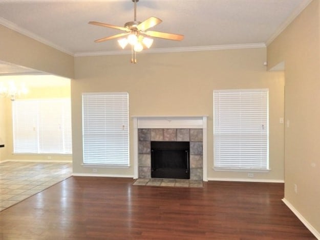 Building Photo - 818 La Sierra Ct