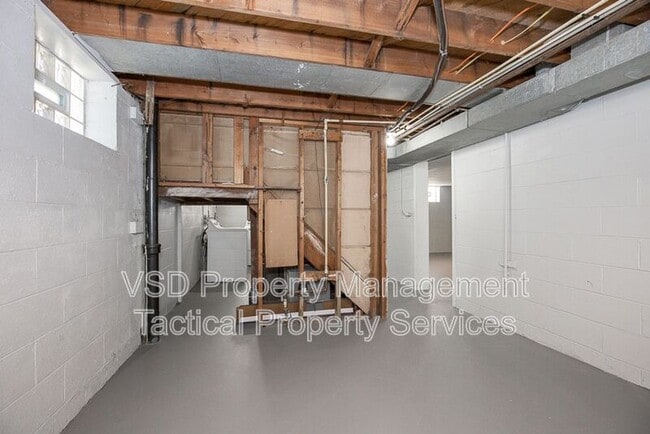 Building Photo - 17932 Neff Rd