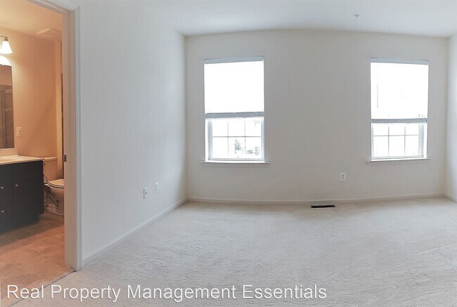 Building Photo - 4 br, 3.5 bath House - 508 Cobble Dr