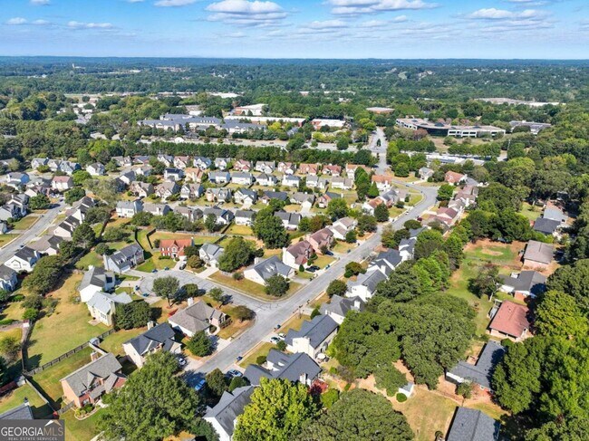 Building Photo - 4000 River Green Pkwy