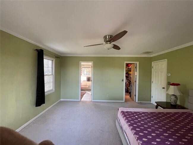 Building Photo - 156 Plantation Trce