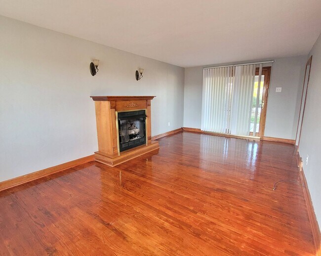 Huge 3 Bedroom House in Beechview! 730 Alturia St Pittsburgh PA 15216 Apartment Finder