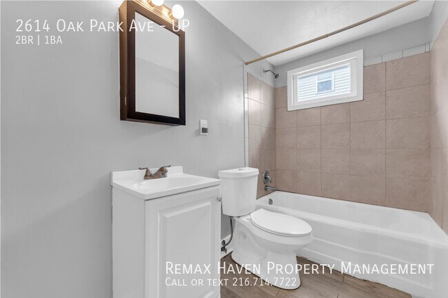 Building Photo - 2614 Oak Park Ave