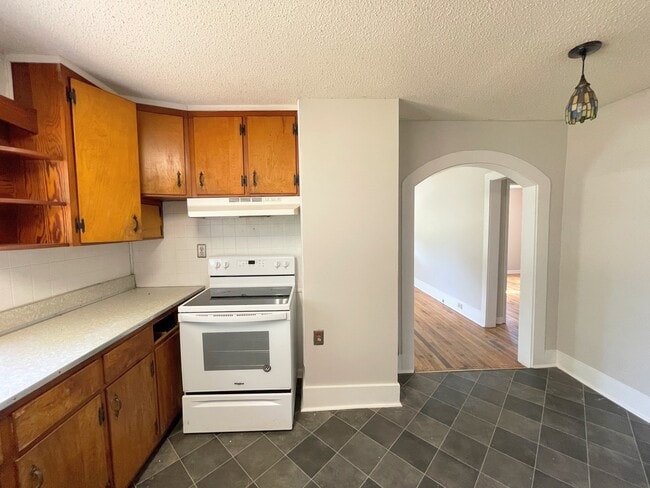 Building Photo - 2508 Virginia Blvd NW