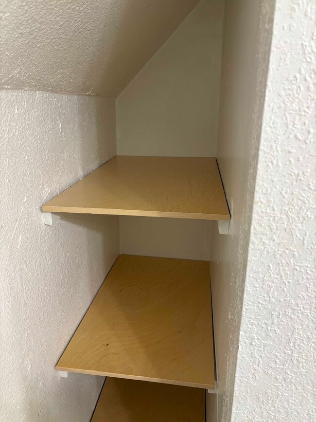 Building Photo - 4817 N Madison St