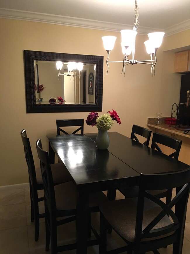 Diningroom - 271 Southbay Dr