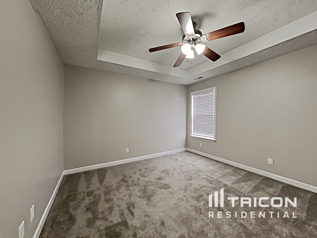 Building Photo - 1626 Beaconcrest Cir