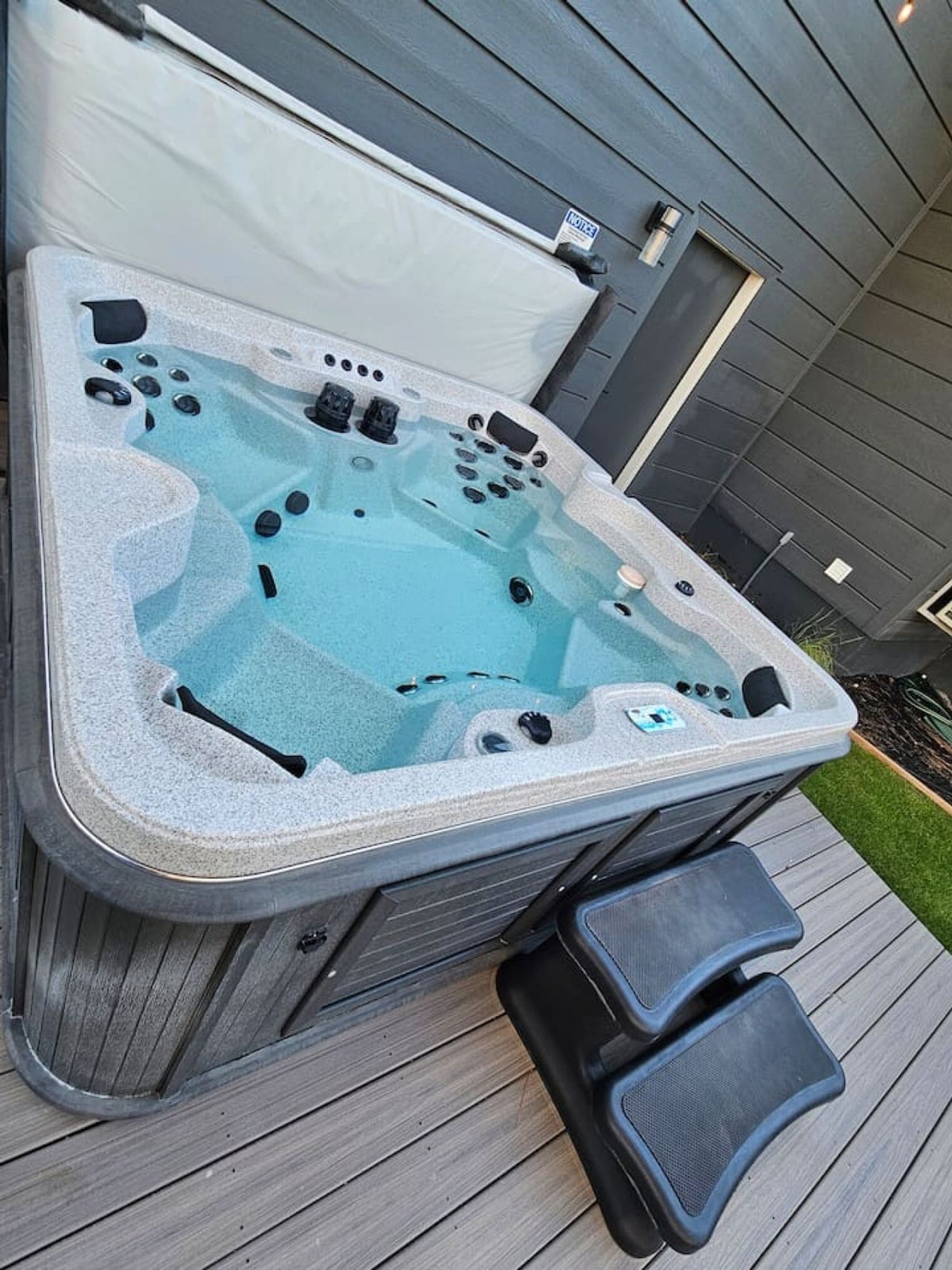 Building Photo - 160 W 1600 S