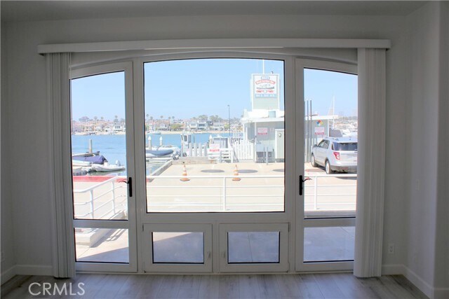 Building Photo - 813 E Bay Ave