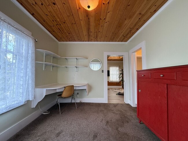 Building Photo - Old Town Orcutt Charm