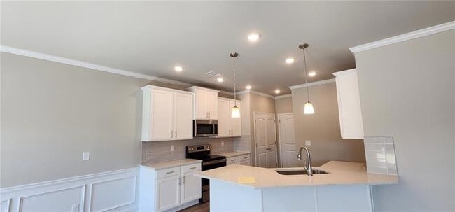 Building Photo - 1476 Fern Ridge Ln