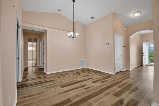 Building Photo - 33 Summerwind Cir